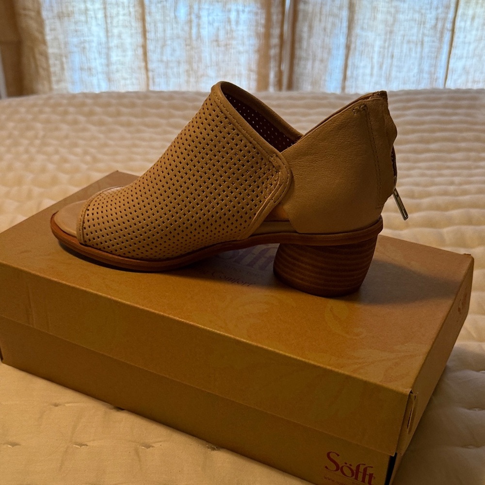 Sofft Tan Perforated Leather Mules